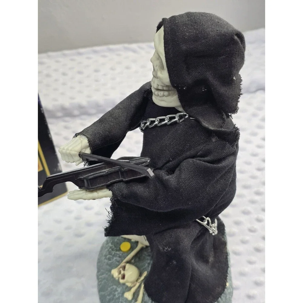 Gemmy Grim Reaper Playing Violin 1996 Halloween Factory  Working Vintage Boxed
